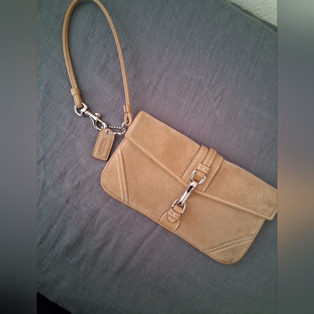 Y2k Coach Tan Suede Wristlet - Picture 2 of 7